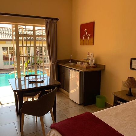 Auberge Guest Lodge 넬스프리트 외부 사진